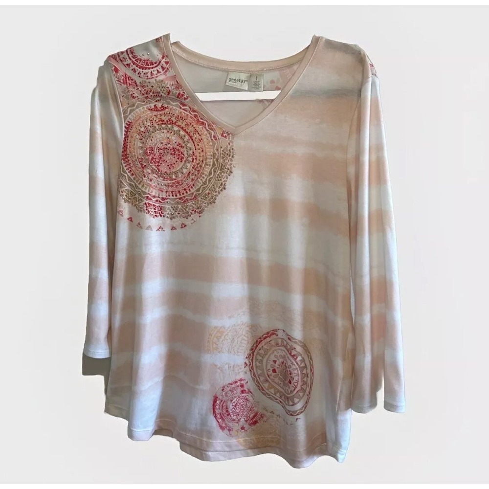Chico's Zenergy Women's 1 Medium Shirt Embellished Mandala V-Neck 3/4 Sleeve